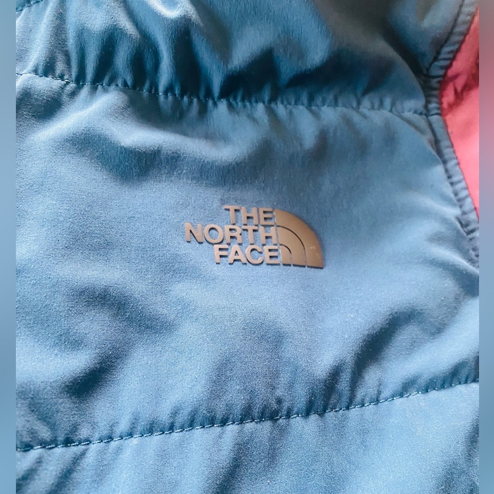 Women’s Medium North Face Mountain Quilted Color Block Full Zip Hoodie